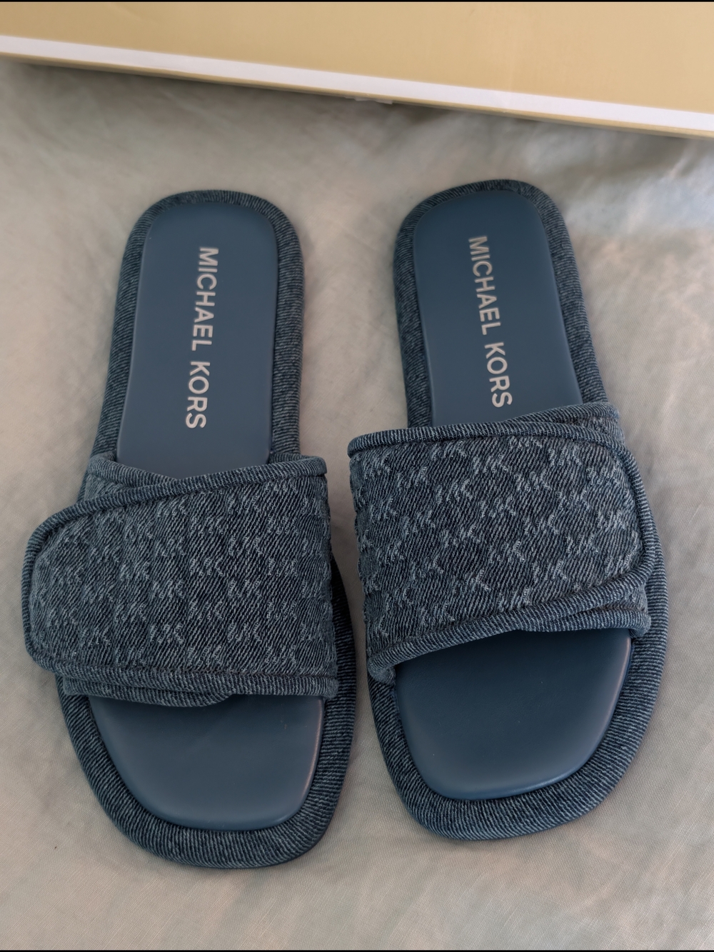 Michael Kors Blue Denim Slide Sandals Monogram Size 8 NEW